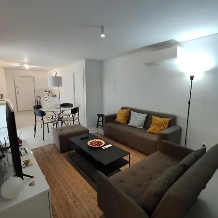 Cozy 2 Bedrooms Center Ferragudo Flat